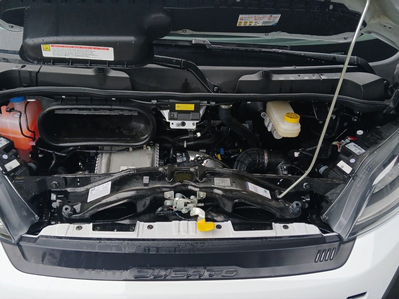 Fahrzeugabbildung Fiat Ducato H2 Kastenwagen 35 L3H2 140 - Kamera uvm.