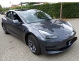 Tesla Model 3 Hinterradantrieb SR mit AHK - Tesla Model 3 in Bremen