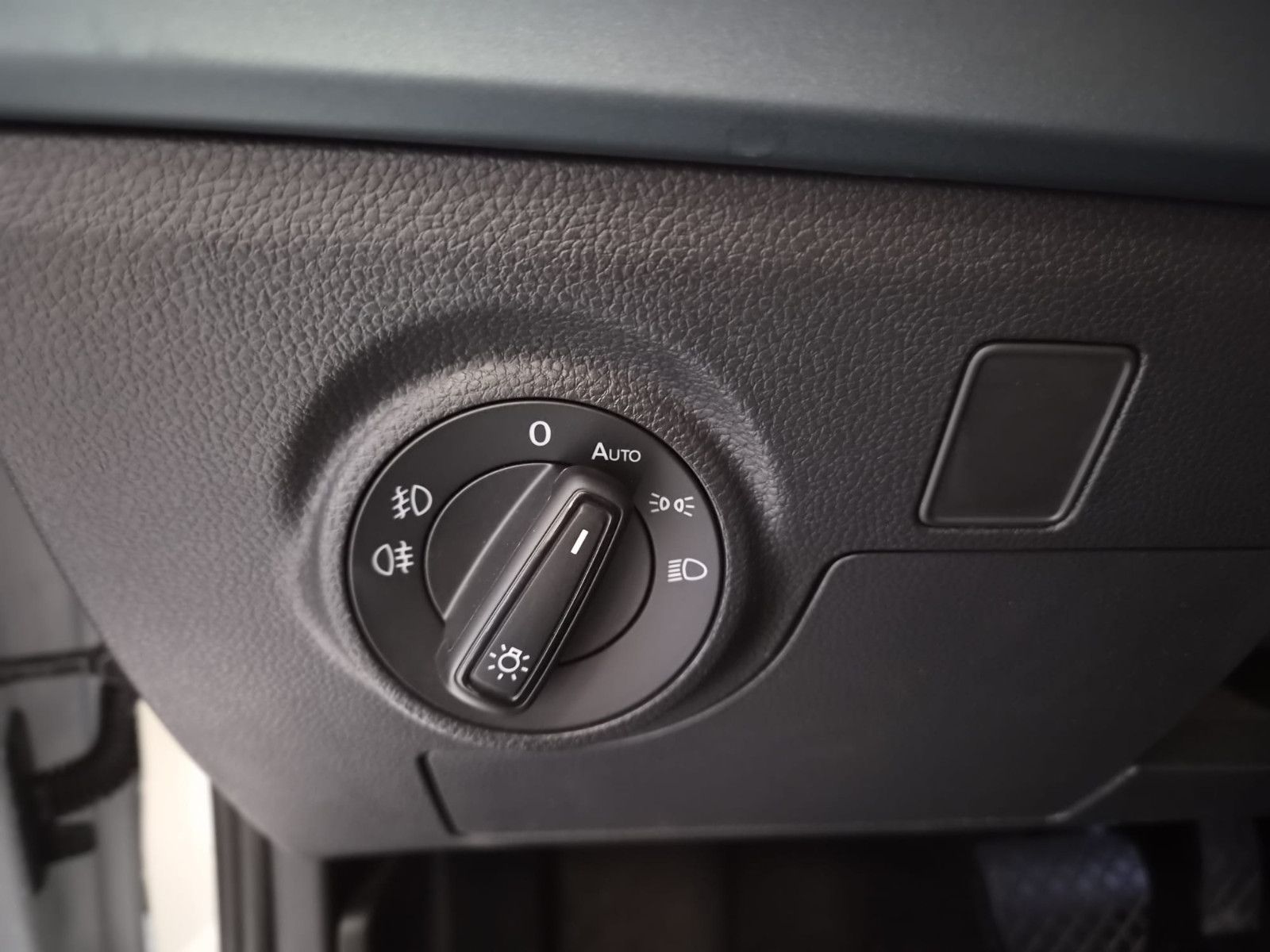 Fahrzeugabbildung SEAT Arona Xperience / KAMERA / CARPLAY/NAVI