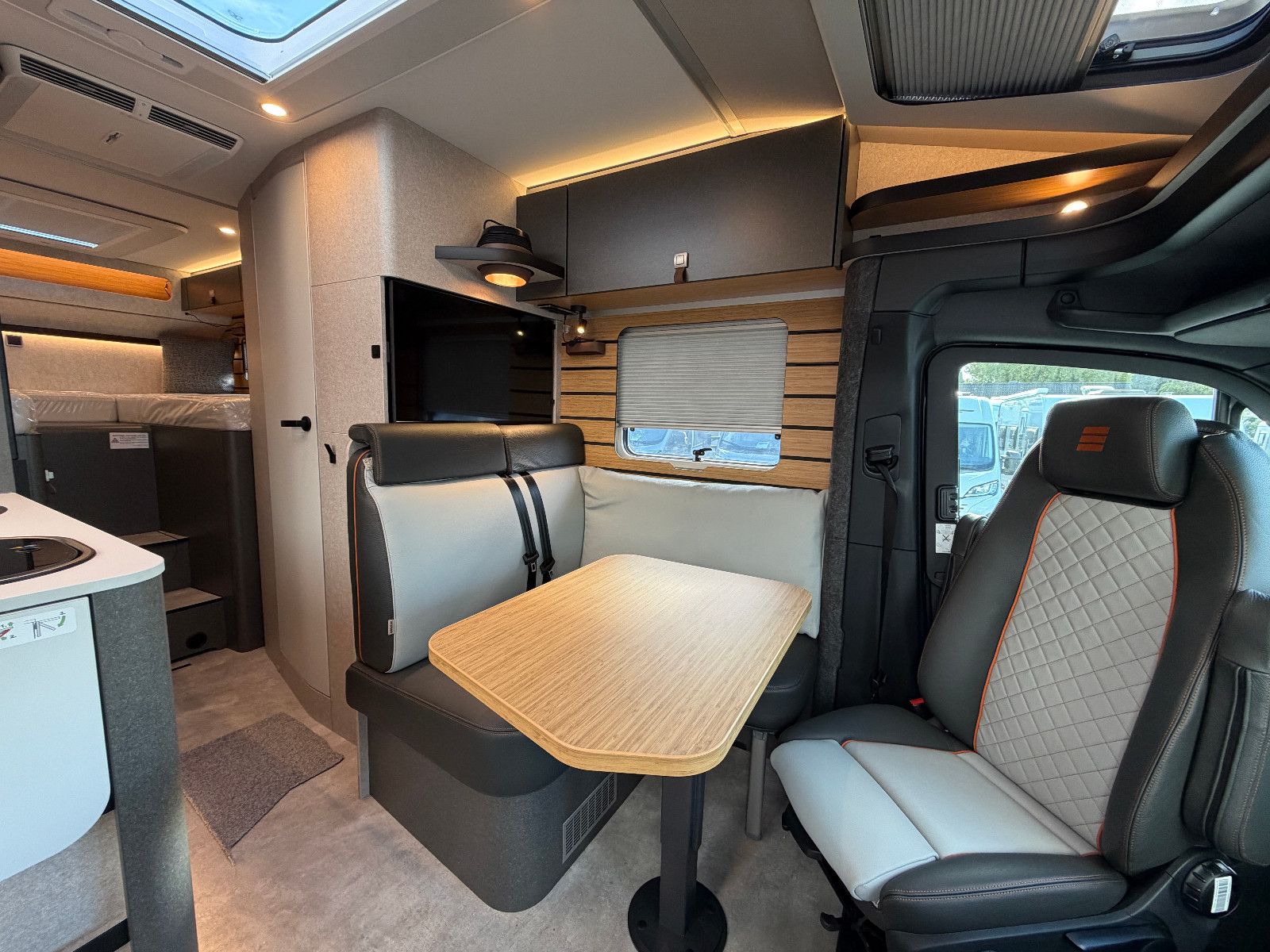 Fahrzeugabbildung HYMER / ERIBA / HYMERCAR ML-T 580 - Crosstrail - Modell 2027