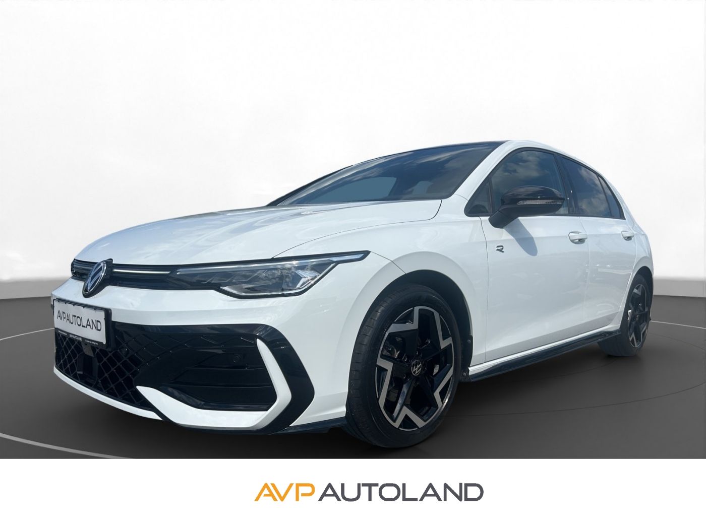 Volkswagen Golf VIII 2.0 TDI DSG R-Line | LED PLUS | SITZH.