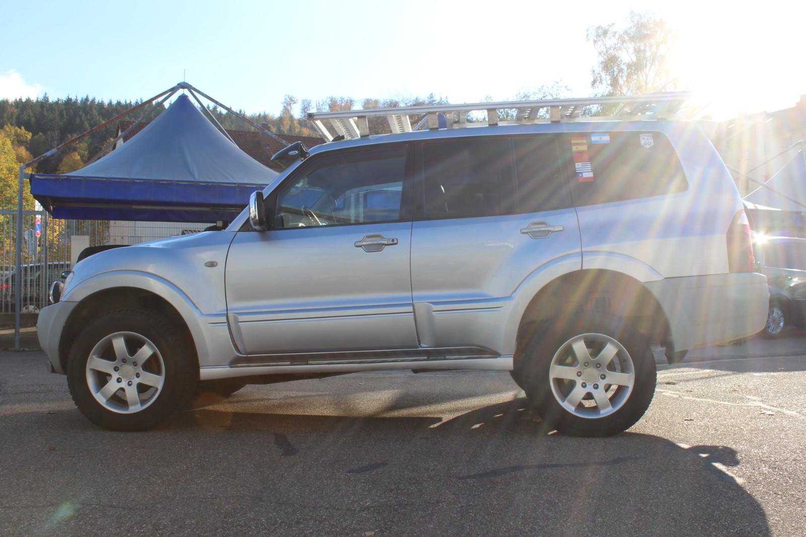 Mitsubishi Pajero 2005 — photo 11