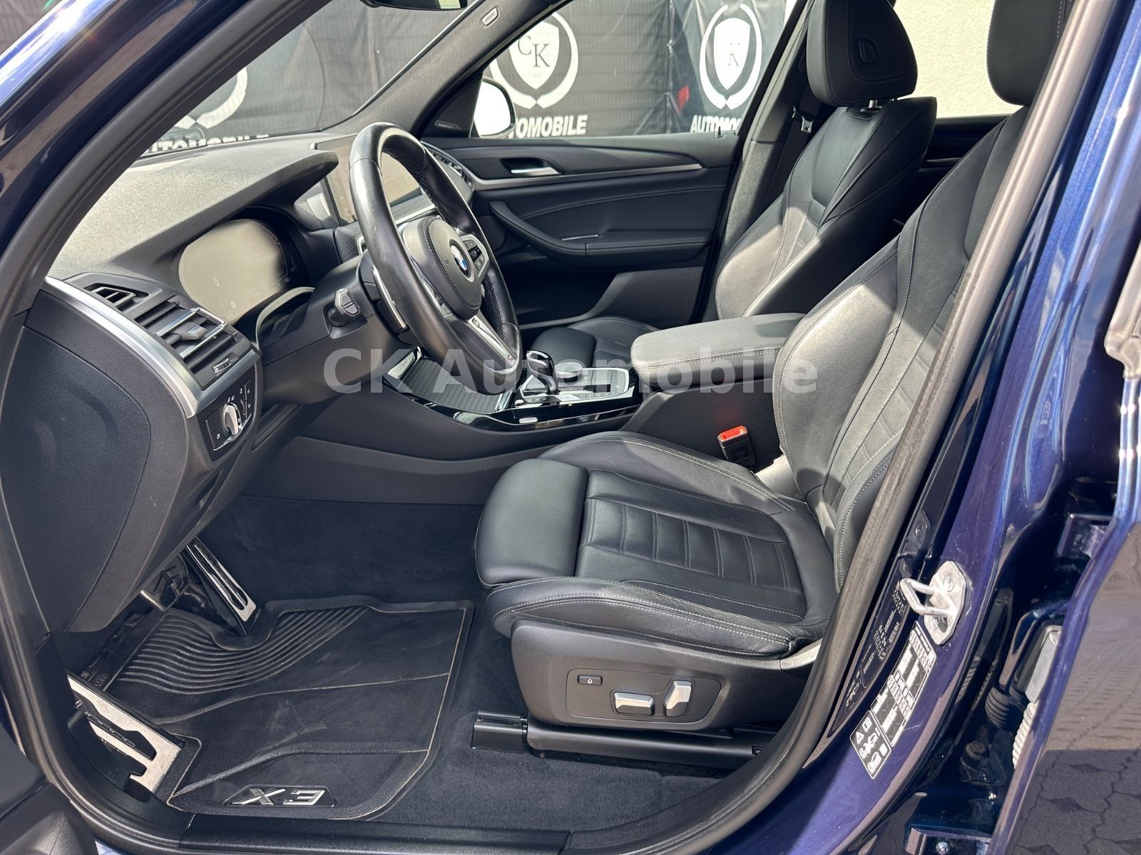 Fahrzeugabbildung BMW X3 xDrive 30i M-Sport/Navi/LED/ACC/360°Kam/AHK