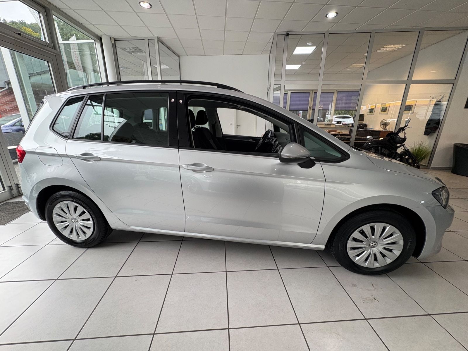 Fahrzeugabbildung Volkswagen Golf Sportsvan 1.4 TSI 92kW DSG