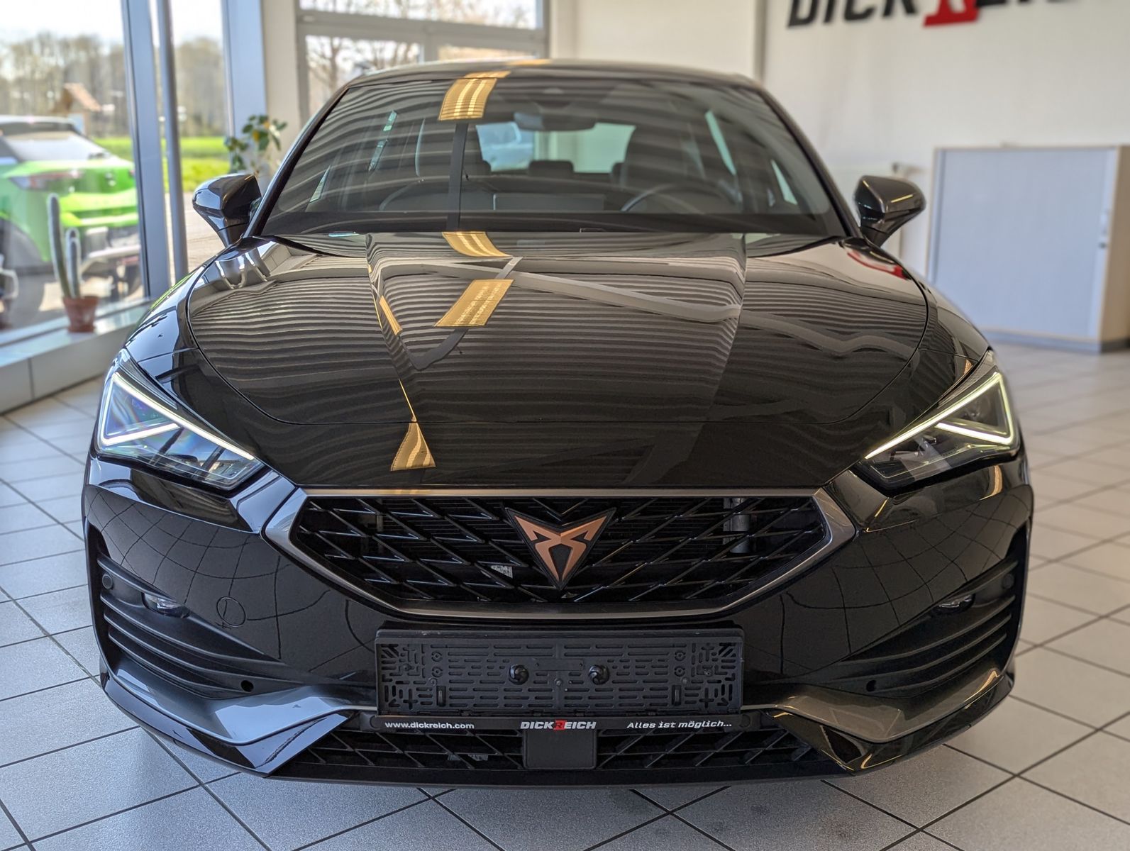 CUPRA Leon 1.5 TSI DSG ACC Full-Link Matrix Navi Cam - Image 2