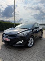 Hyundai AUTO i30 Trend LEDER PANO SHZ - Hyundai i30 Gebrauchtwagen in Wuppertal