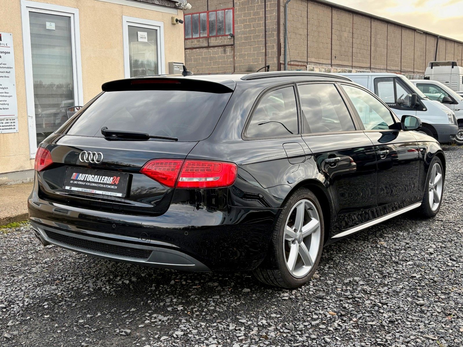 Fahrzeugabbildung Audi A4 Avant 2.0 TDI Aut. S LINE SPORTPAKET plus Nav