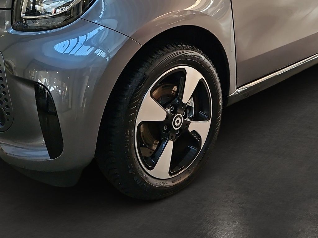 Fahrzeugabbildung Smart EQ ForFour Passion Kamera Pano SHZ Tempomat
