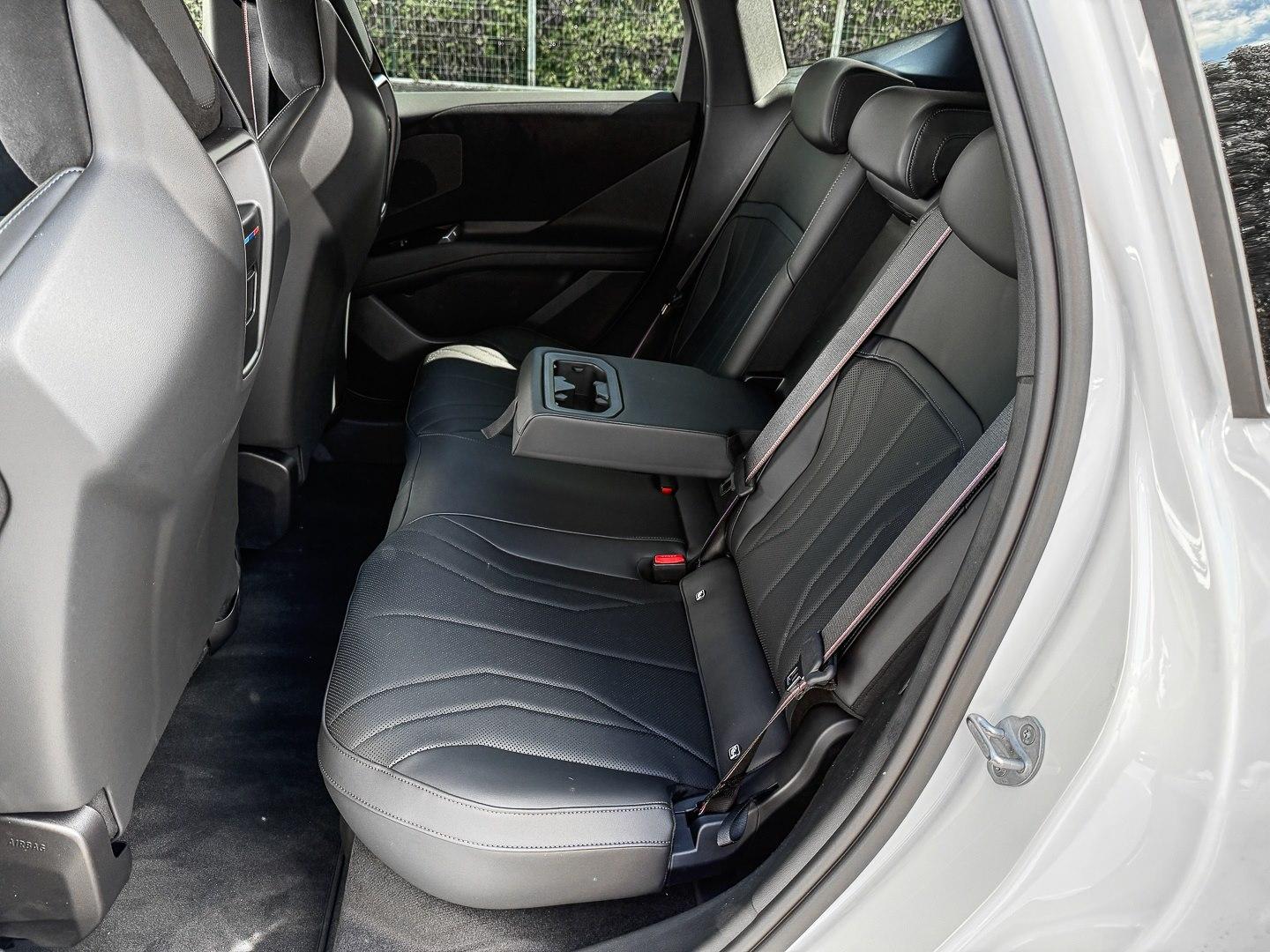 BMW iX3 40 SOFORT VERFÜGBAR * M Sport Pro * AC-Laden