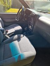 Kia Sportage LS 2.0 16V 2-Türer LS - Kia Sportage aus 2001: Allradantrieb