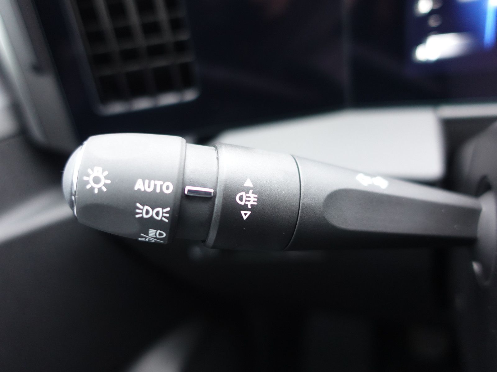 Fahrzeugabbildung Opel Astra Edition 1.2T,Navi,Kamera,Sitzhzg,AGR,LED