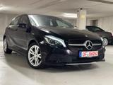 Mercedes-Benz A 180*Garantie*LED*Navi*SHZ*AHK*PDC - : Violett, Limousine