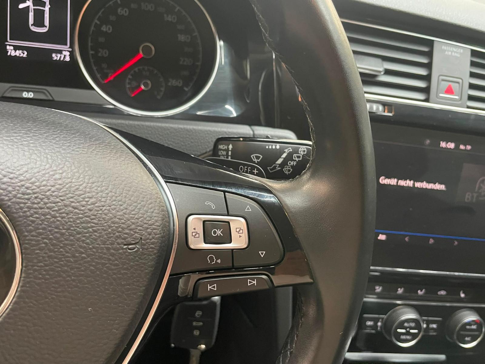 Volkswagen Golf VII Lim. Sound DSG / Carplay / Xenon