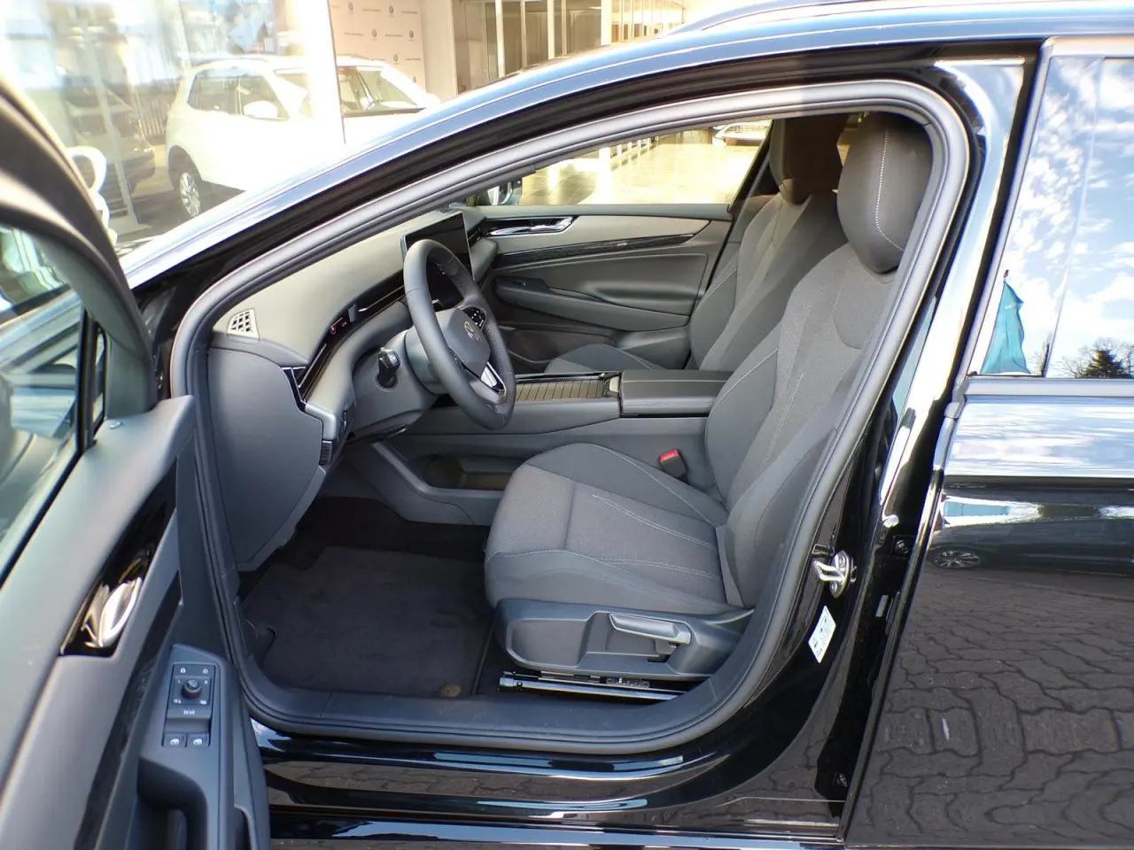 Volkswagen ID.7 TOURER PRO*210KW*ACC*CLIMA*LED*BLACK STYLE