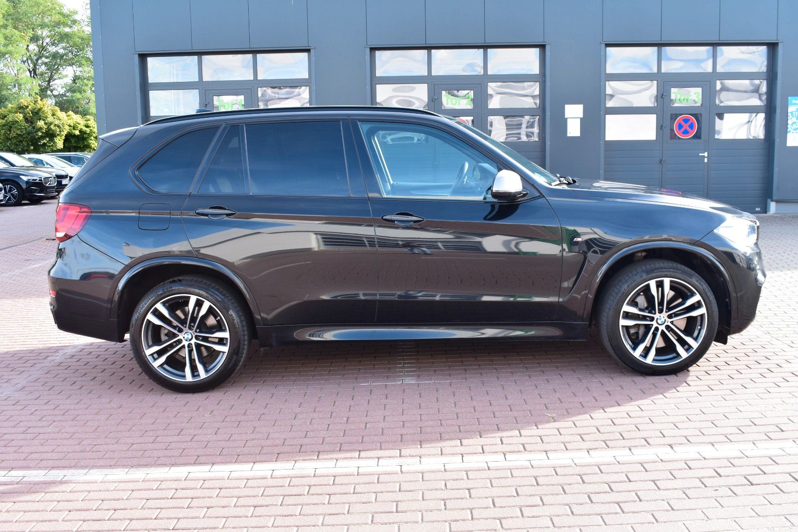 Fahrzeugabbildung BMW X5 M50d*RFK*XENON*PANO*H&K*NAVI*Serv NEU