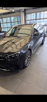 Mercedes-Benz E 220 d T Autom. -