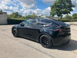 Tesla Model Y RWD Autopilot 20 Zoll  Solid Black 1Hand - Tesla Model Y in München