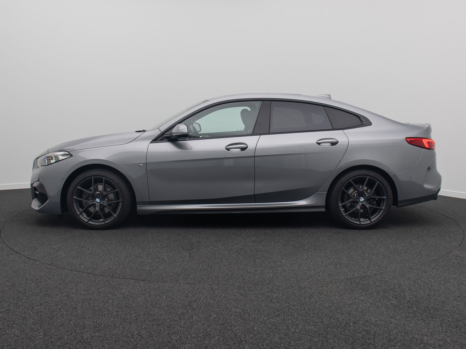 Fahrzeugabbildung BMW 218i Gran Coupé M Sport Kamera DAB HUD Panorama