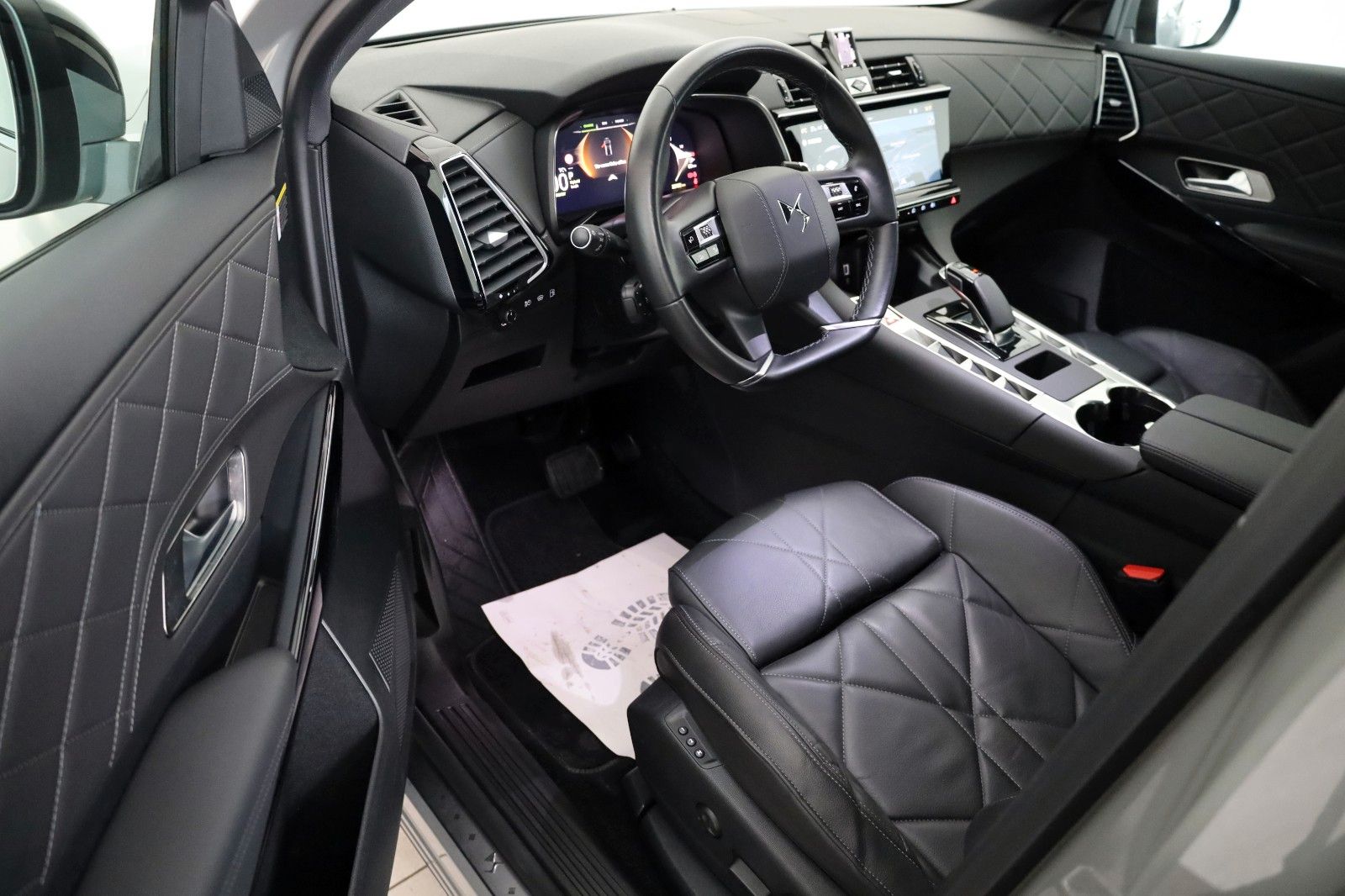 Fahrzeugabbildung DS Automobiles DS7 (Crossback),E-Tense,Rivoli,Leder,Kamera360°