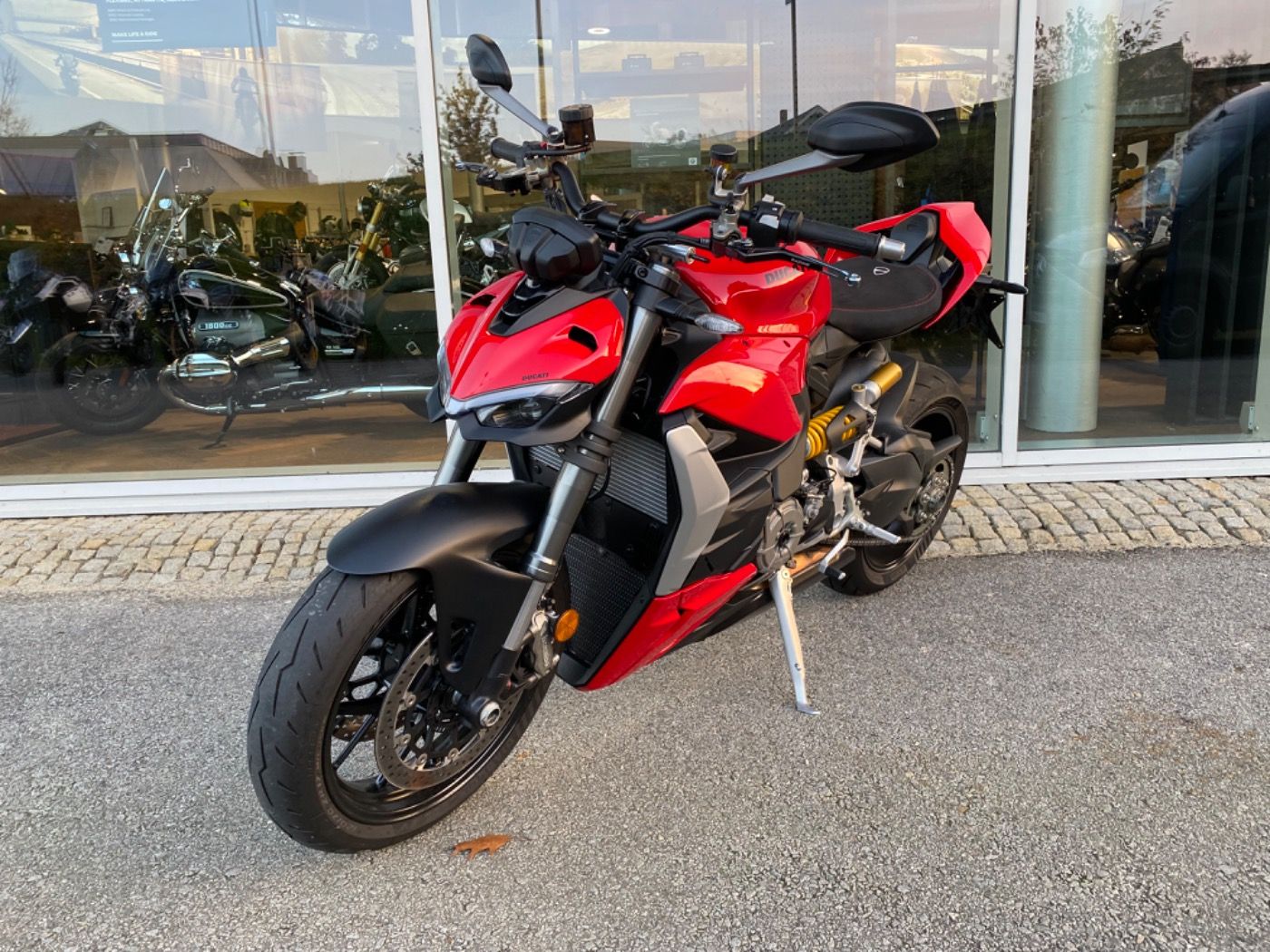 Fahrzeugabbildung Ducati Streetfighter V2