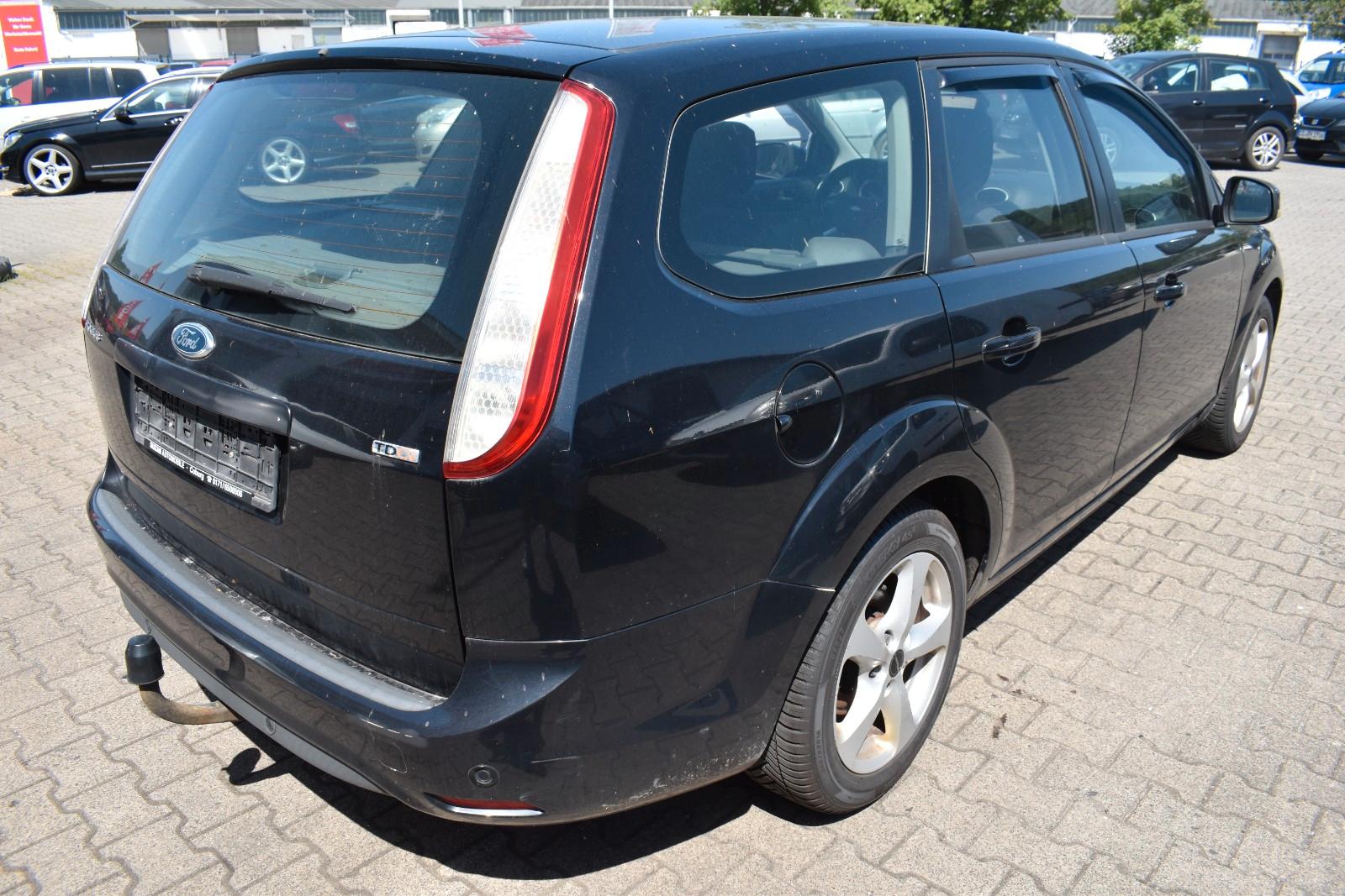 Ford Focus 2010 — engine 1.560 cm³, 109 HP (80kW)
