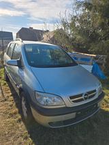 Opel Zafira 1.8 |  7-Sitzer | viele Neuteile - gebrauchte Opel Zafira aus dem Jahr 2003