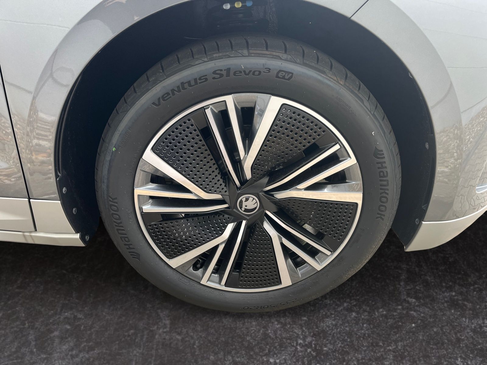 Skoda Enyaq - Bild 15