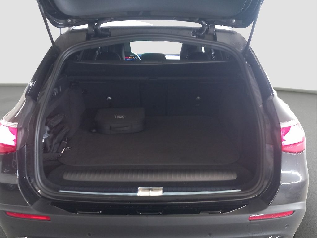Fahrzeugabbildung Mercedes-Benz E 300 de 4M T Aut. Airmatic*AHK*Distronic*Burmes