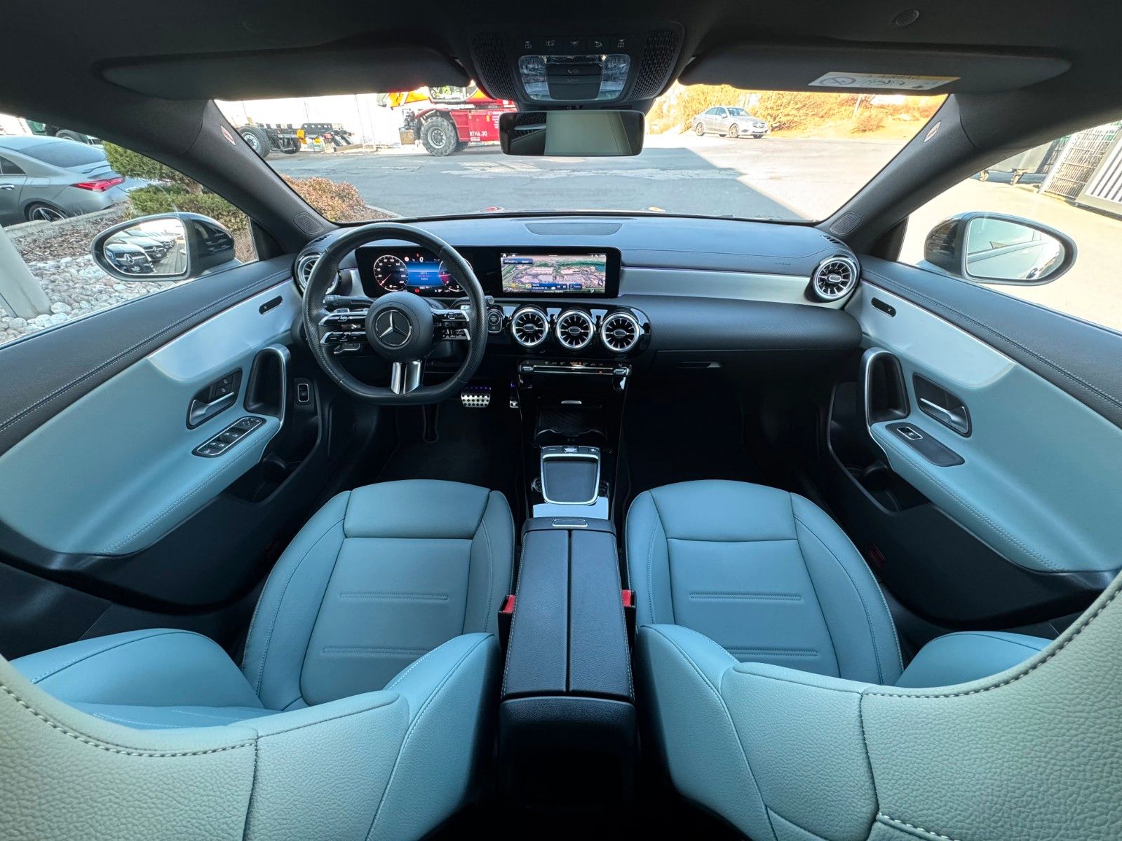 Fahrzeugabbildung Mercedes-Benz CLA 200d AMG+LederGrau+Ambiente+RFK+Night