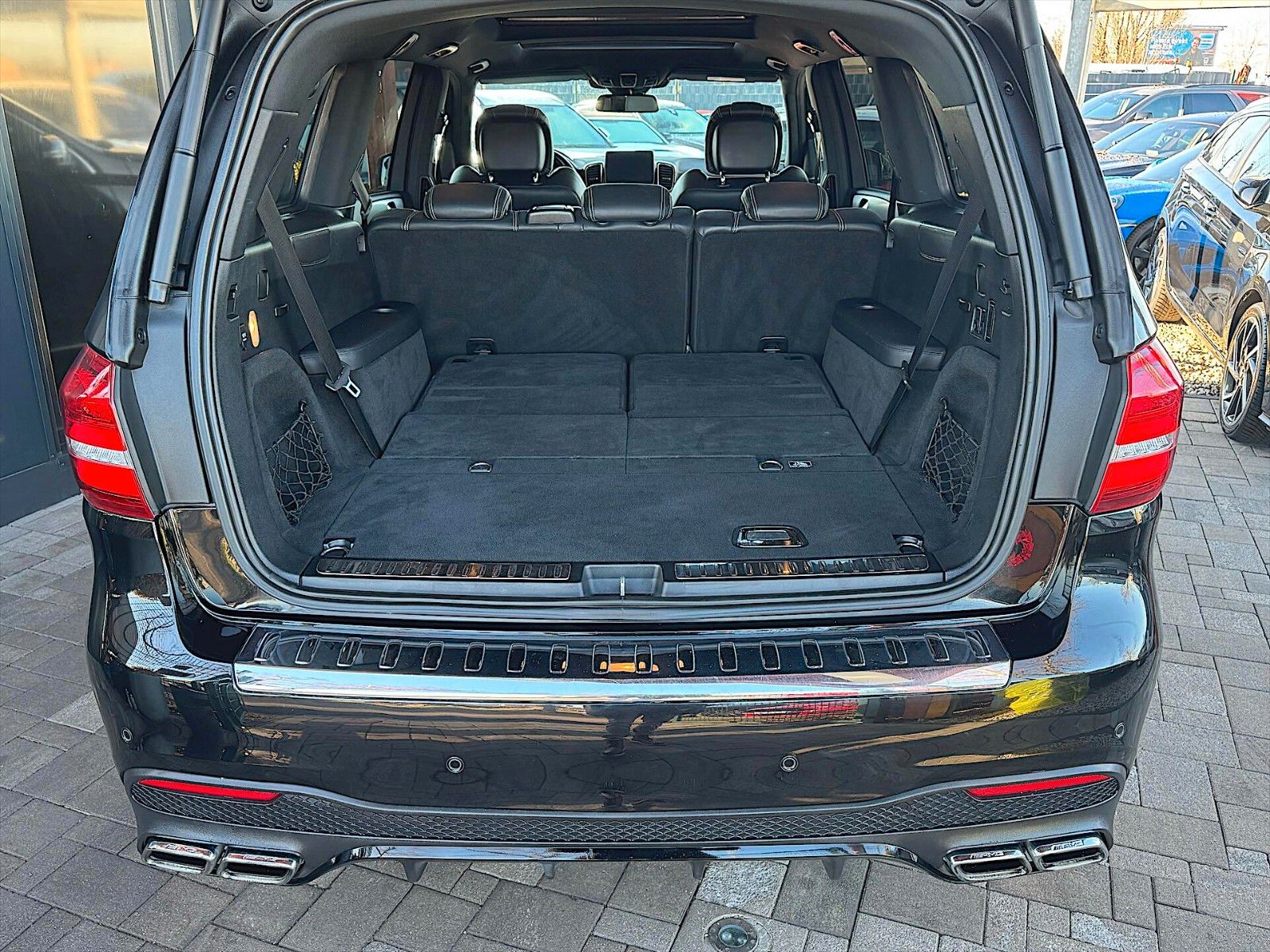 Fahrzeugabbildung Mercedes-Benz GLS 63 AMG 4Matic *Head Up*Massage*Pano*LED*19%*