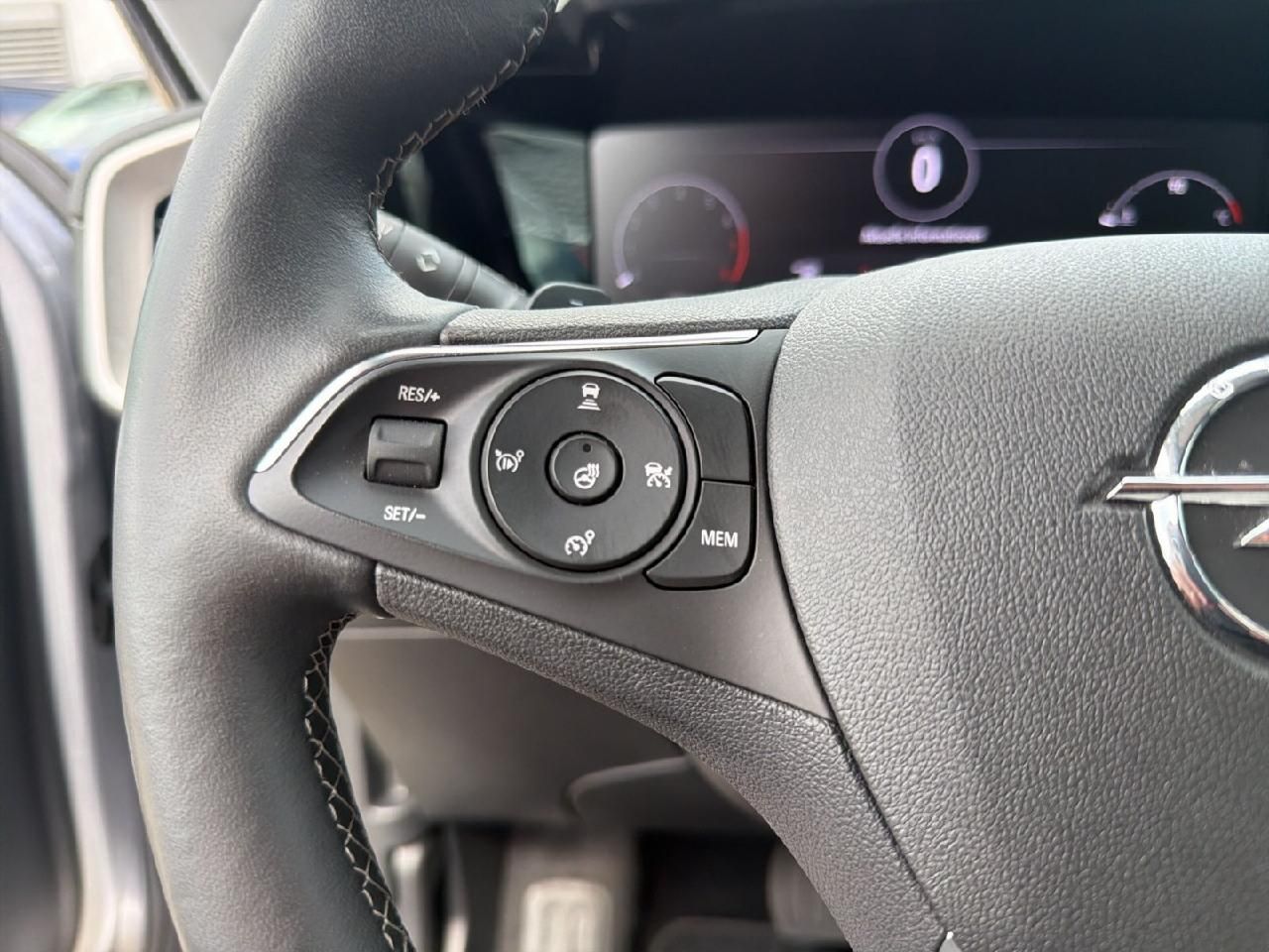 Fahrzeugabbildung Opel Mokka Elegance