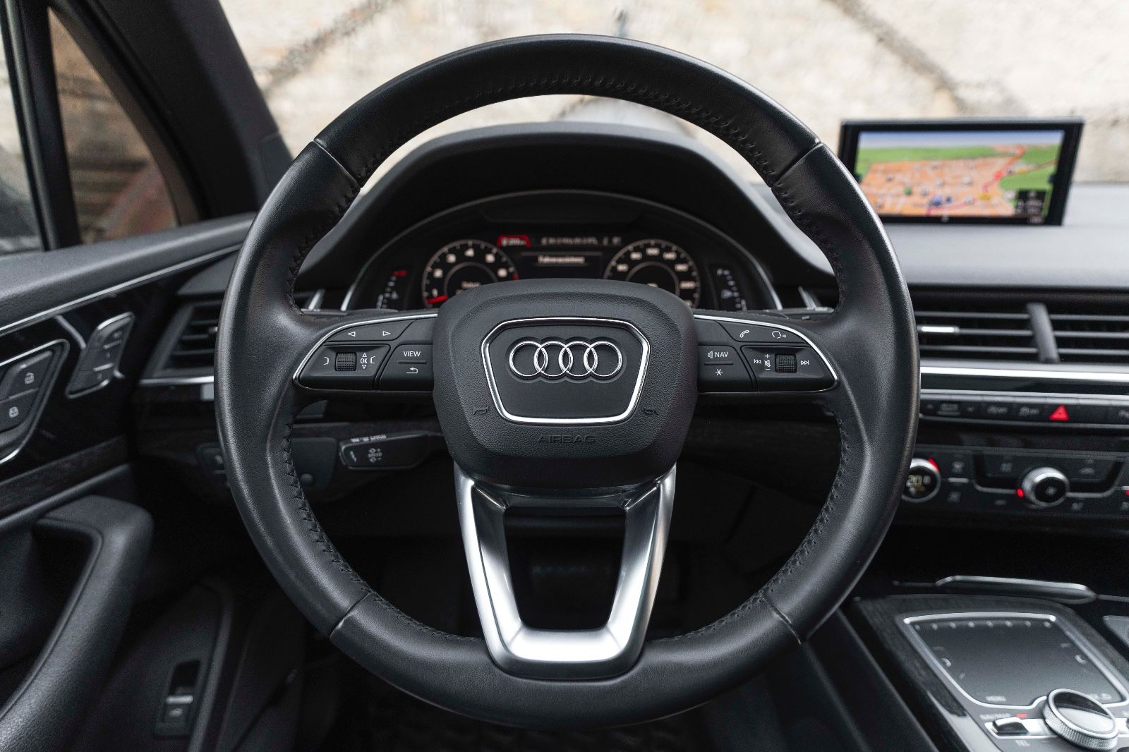 Fahrzeugabbildung Audi Q7 3.0 TFSI Quattro LED PANO NAV 7 SITZER BOSE