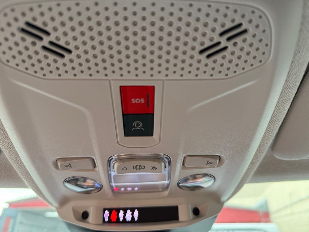 Fahrzeugabbildung Citroën C4 Hybrid 136 ë-DSC6 MAX