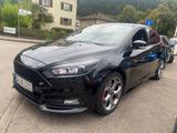 Ford Focus Lim. ST 2.0 *Xenon*Leder*PDC*Android - Ford Focus: St2