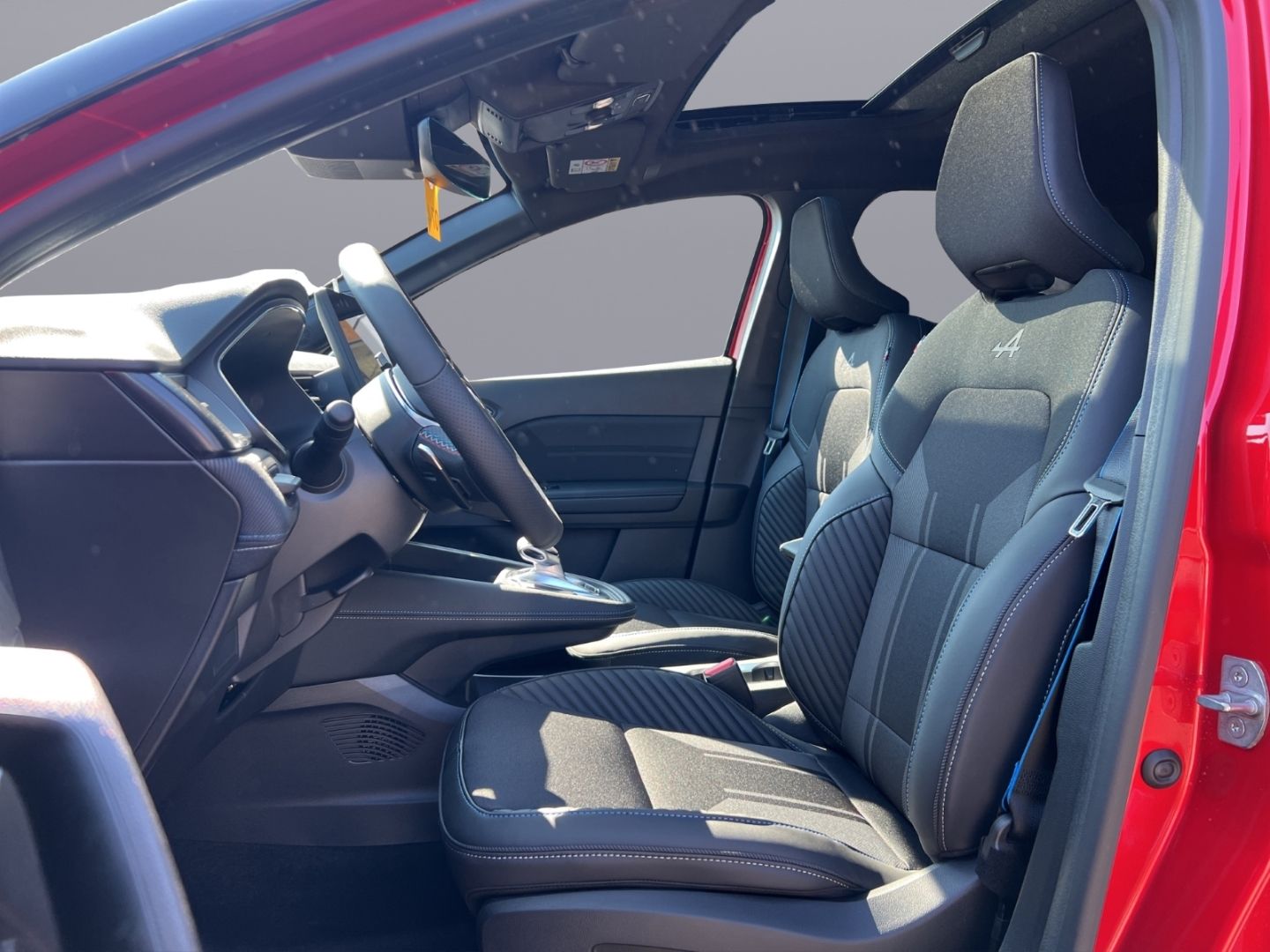 Fahrzeugabbildung Renault Captur II Esprit Alpine 1.3 TCe 160 Mild-Hybrid