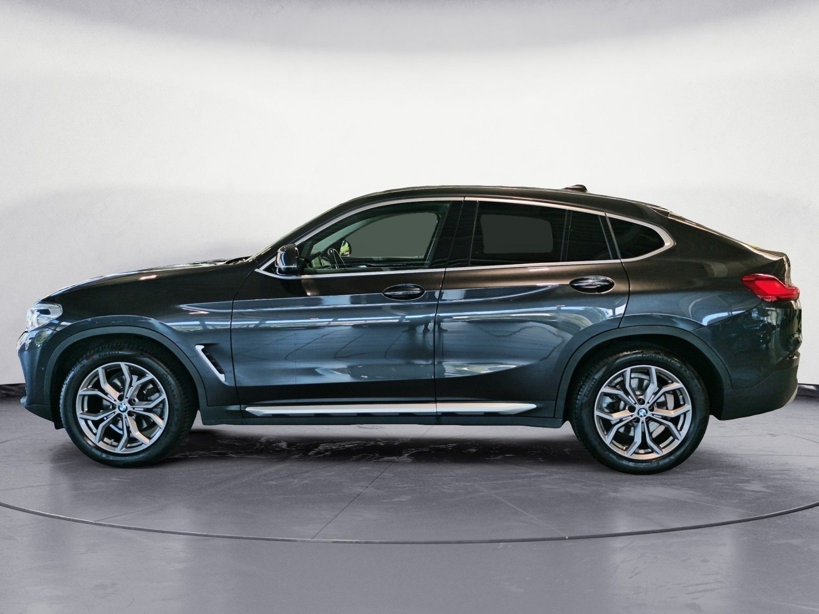 BMW X4 xDrive20d AT xLine Navi Business AHK Kamera imagem 3