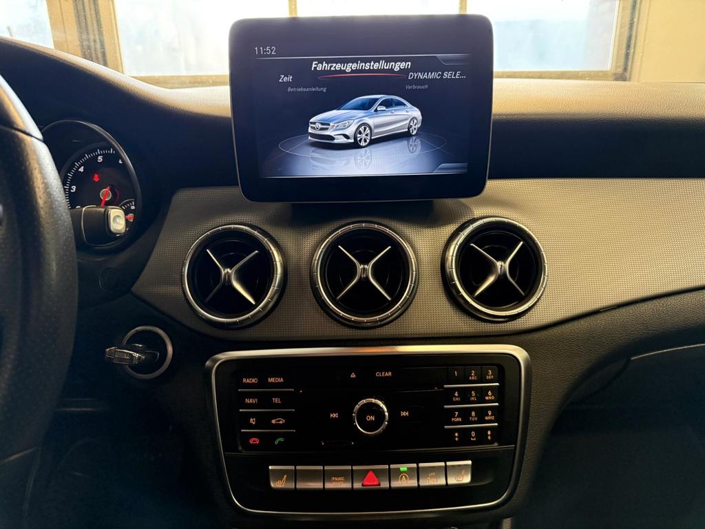 Mercedes-Benz CLA 180