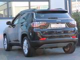 Jeep Compass 1.3 GSE T4 Autom. Sitzheizung Kamera - Jeep Compass mit Benzin-Antrieb