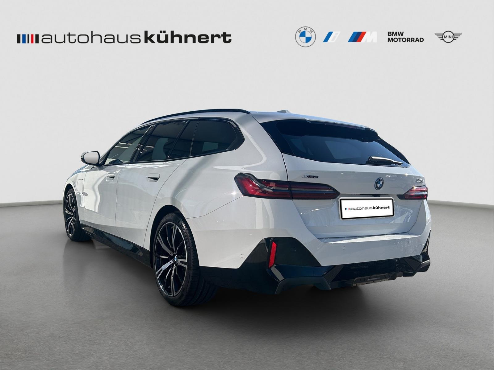 BMW 530e xDrive Touring M-Sport Hybr. UPE 87.380 EUR