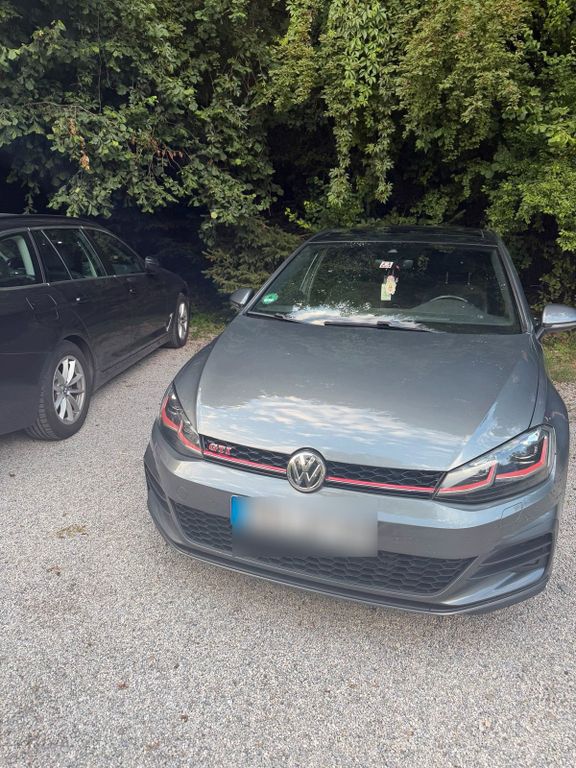 Image of Volkswagen Golf