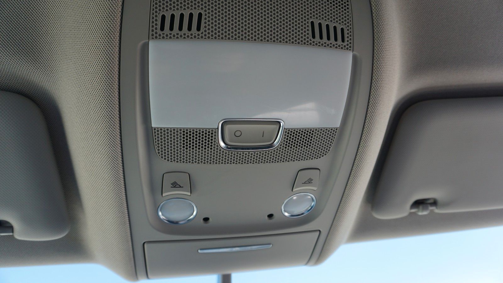 Fahrzeugabbildung Audi Q5 2.0 TFSI  quattro, Leder, SHZ, 8 fach bereift
