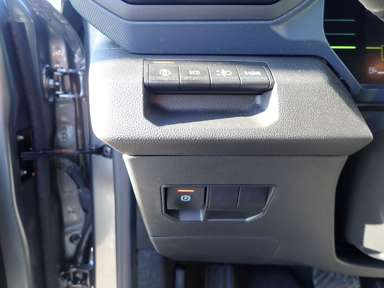 Fahrzeugabbildung Dacia Duster Hybrid 140 Journey