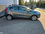 Ford Fiesta Titanium TÜV NEU! PCD! NAVI!  2 HAND! - aus 2012: Kleinwagen