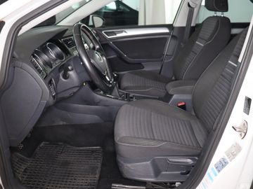 Volkswagen Golf - 7