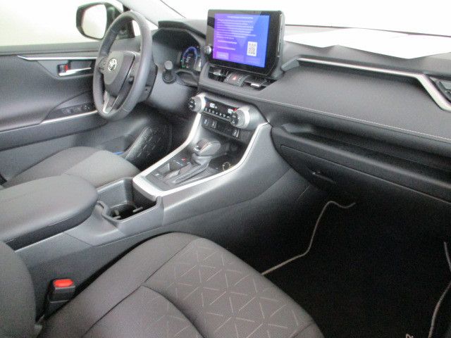 Fahrzeugabbildung Toyota RAV4 Hybrid 4x2 Team Deutschland