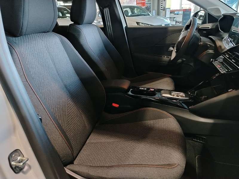 Peugeot e-208 - Bild 8