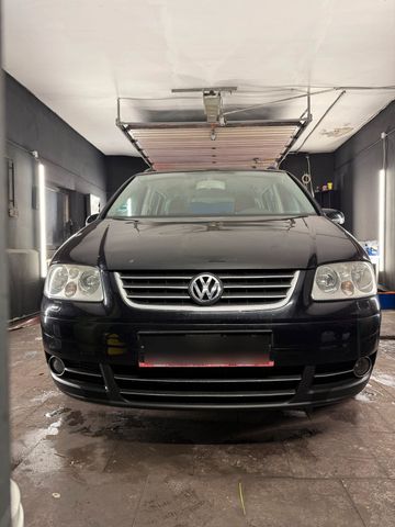 Volkswagen Vw Touran 1.9TDI AUTOMATIK