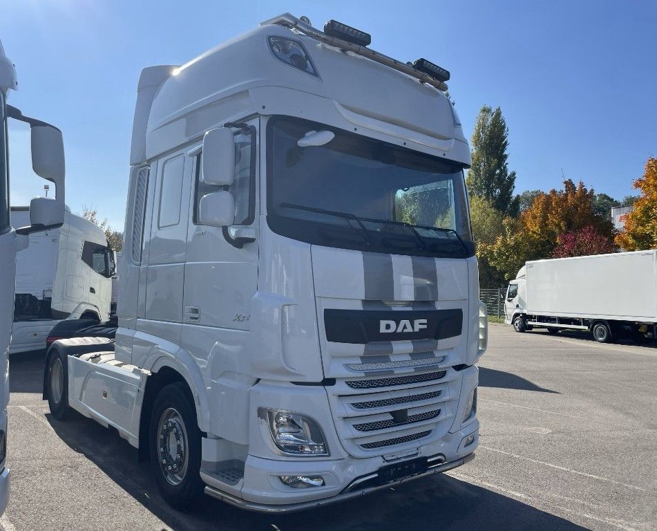 Fahrzeugabbildung DAF FT XF480 SSC, 2x Tank, Standklima, Lampenbügel