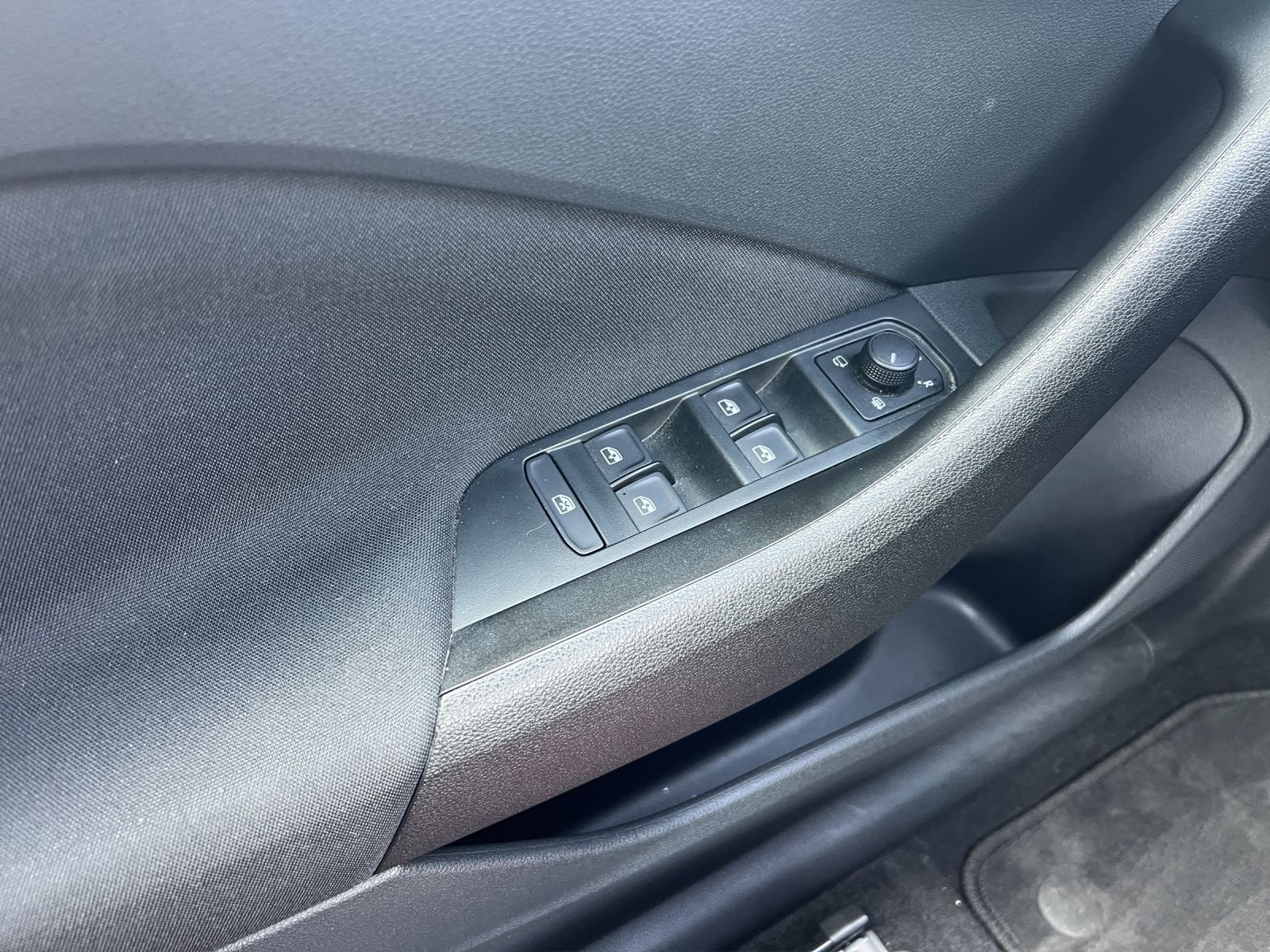 Fahrzeugabbildung SKODA Kamiq Monte Carlo TSI LED ACC PANO SHZ KAMERA KL
