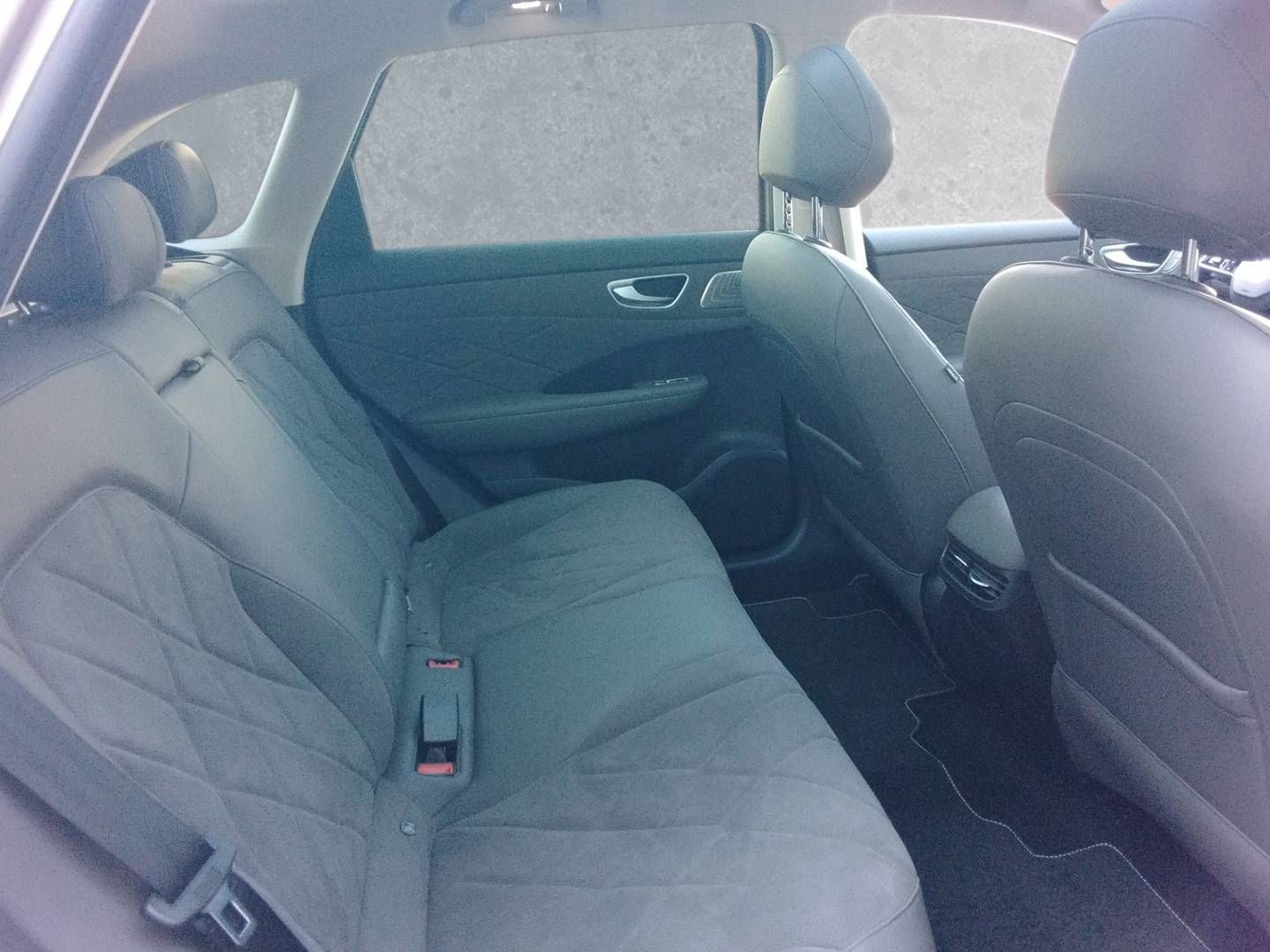Fahrzeugabbildung MG MGS6 EV LUXURY AWD